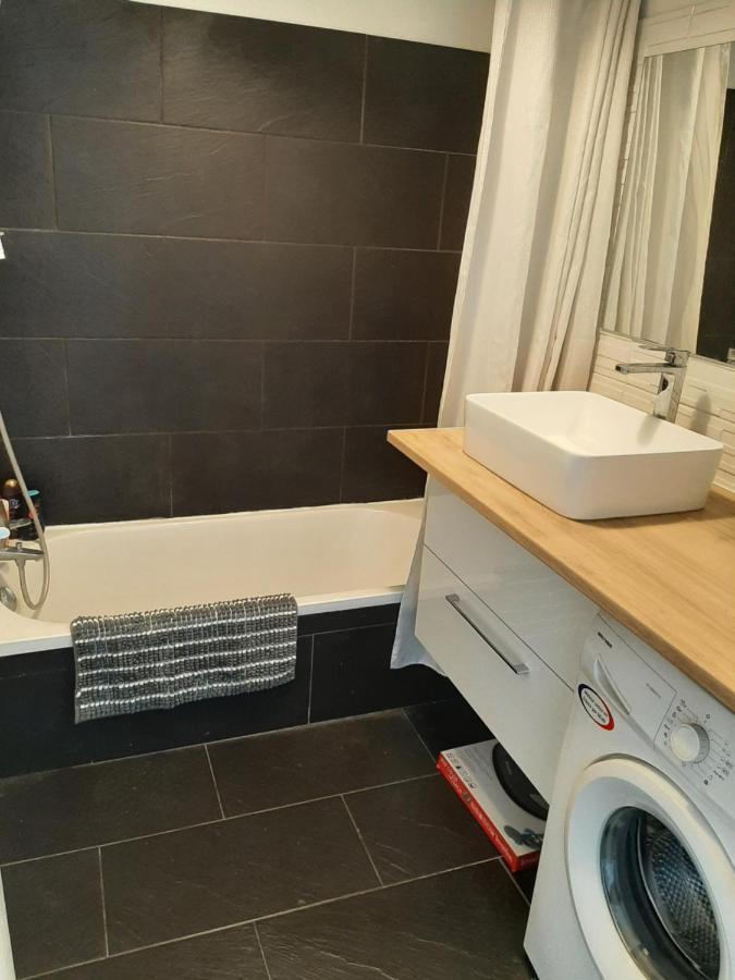 Appartement Cosy De Centre Ville Charenton-le-Pont Kültér fotó