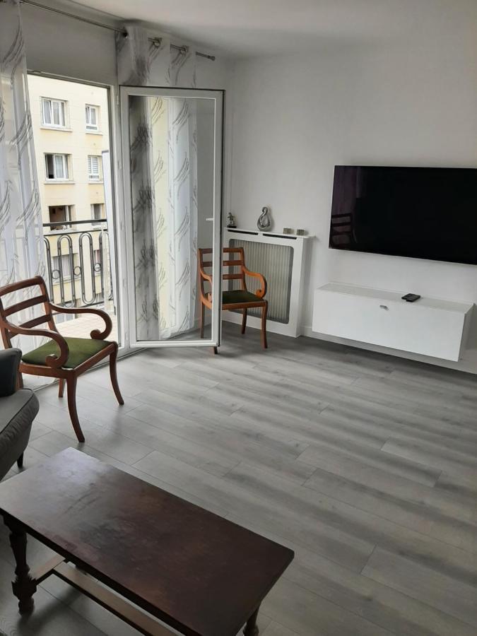 Appartement Cosy De Centre Ville Charenton-le-Pont Kültér fotó